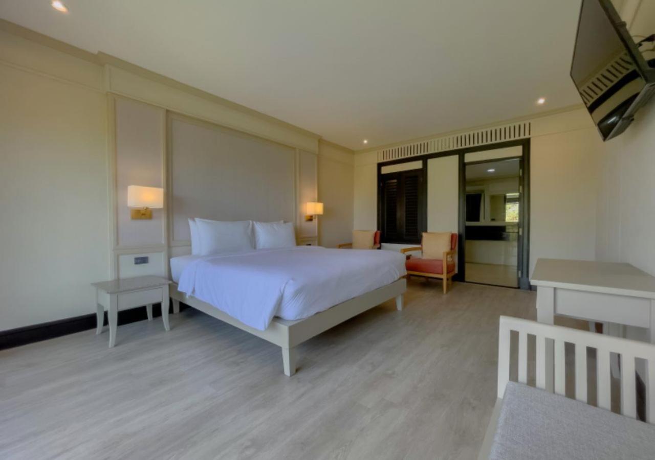 Pinnacle Grand Jomtien Resort And Beach Club На Джомтиен Екстериор снимка