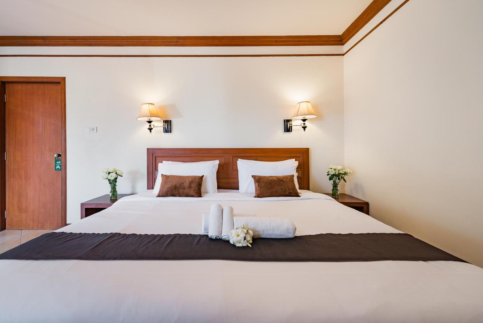 Pinnacle Grand Jomtien Resort And Beach Club На Джомтиен Екстериор снимка